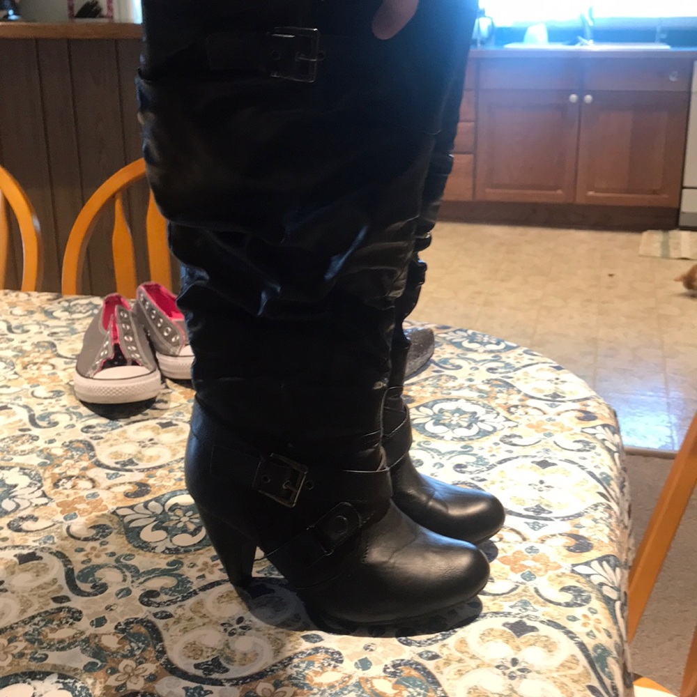 Sz 9W Lane  Bryant black boots!